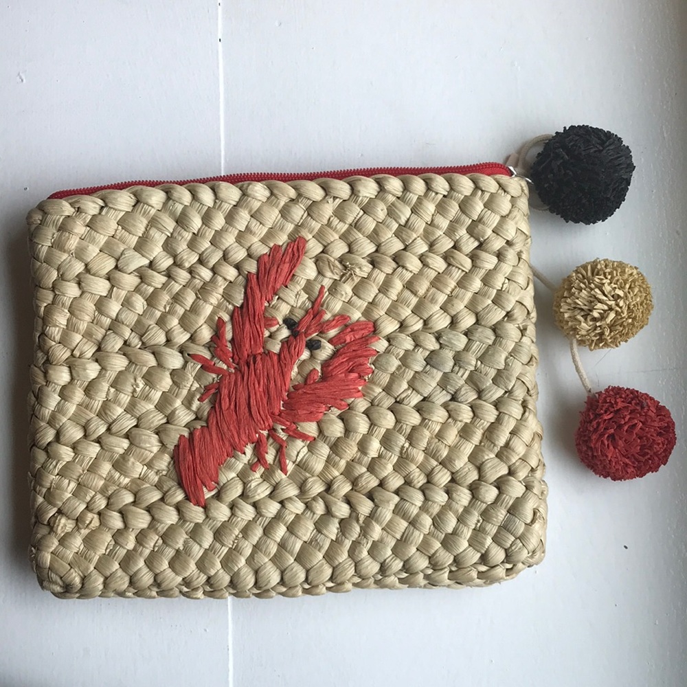 PULL & BEAR Lobster Clutch 🦞